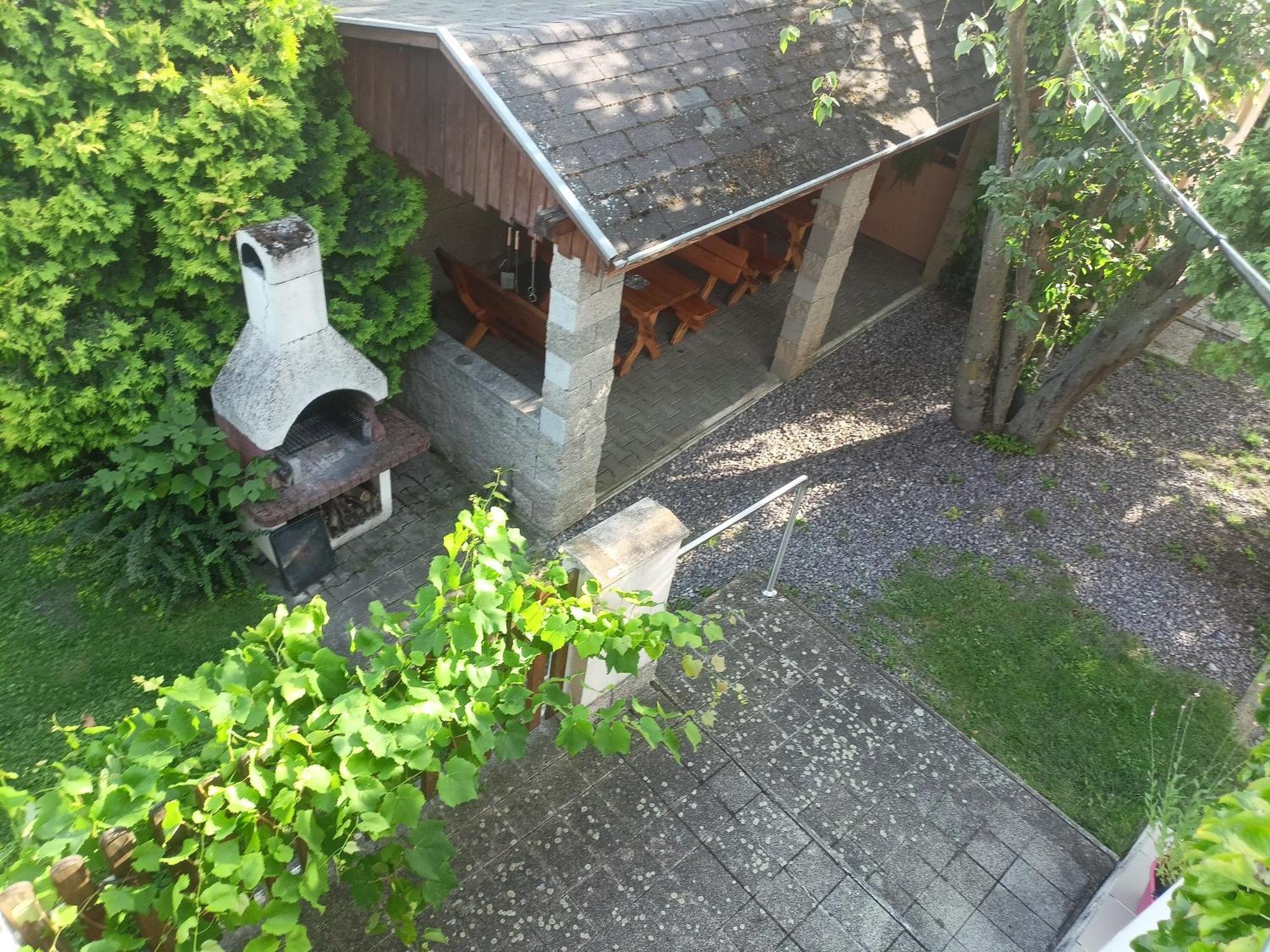 Dom V Zahrade Hotel Podhajska Bagian luar foto