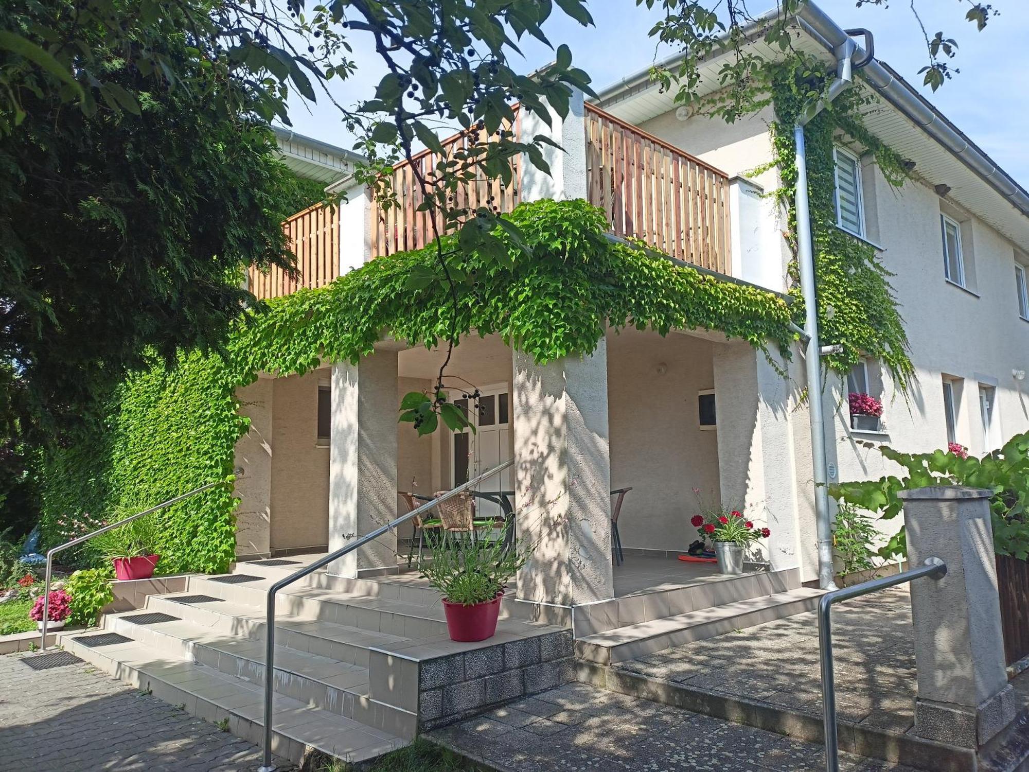 Dom V Zahrade Hotel Podhajska Bagian luar foto