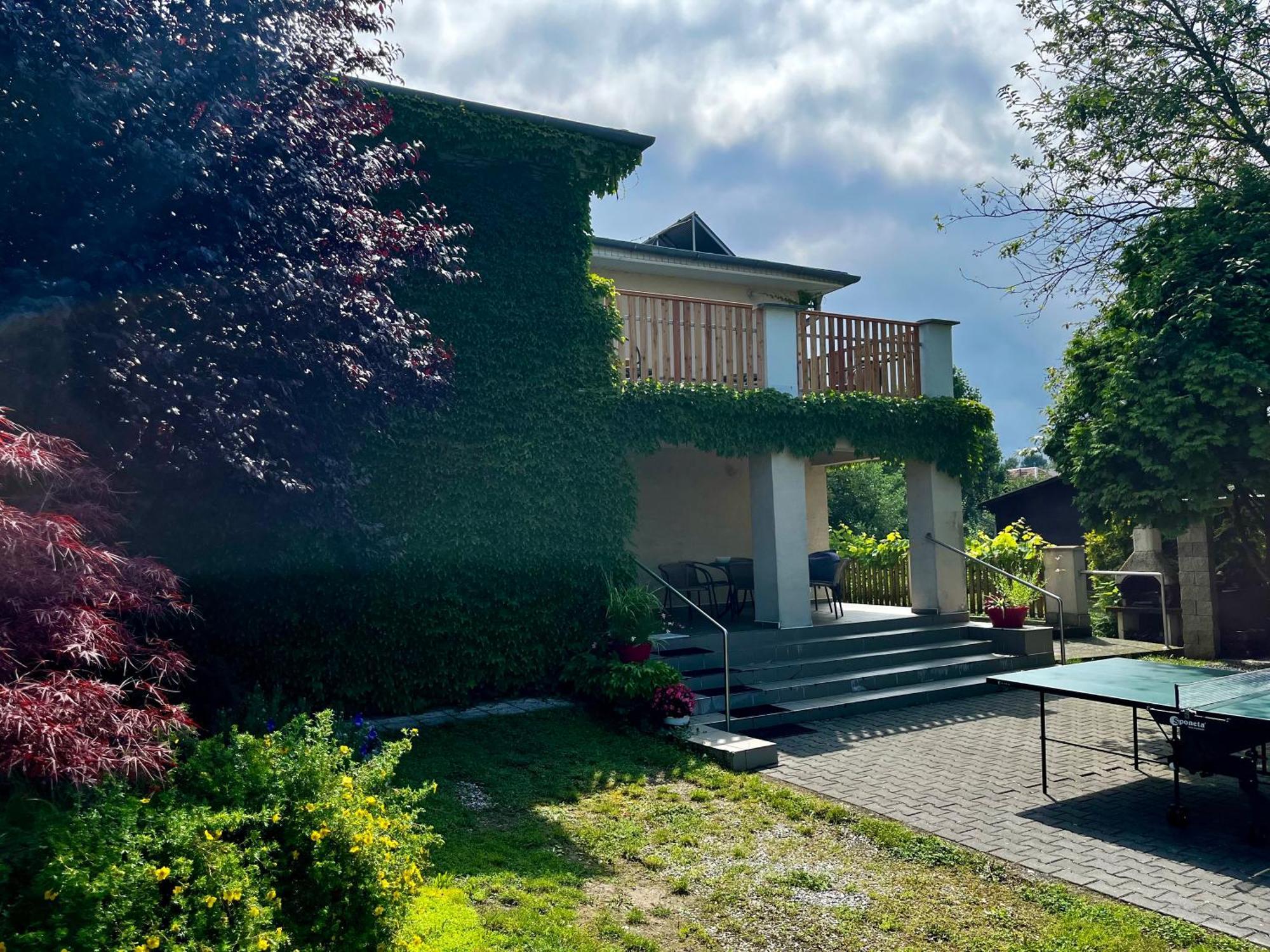Dom V Zahrade Hotel Podhajska Bagian luar foto