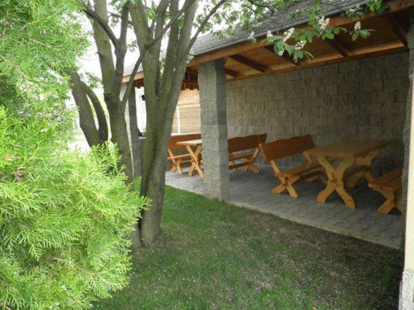 Dom V Zahrade Hotel Podhajska Bagian luar foto